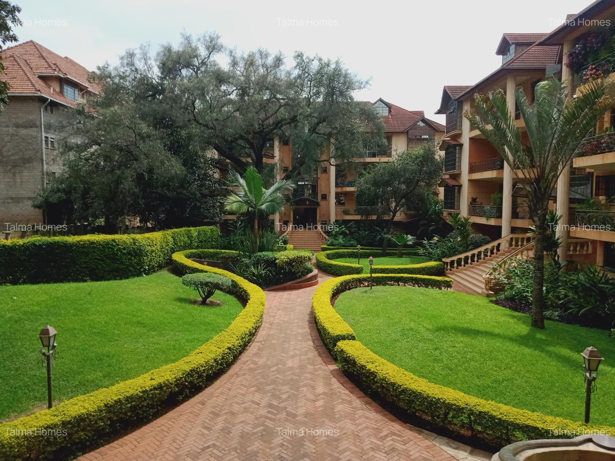 3 Bed Apartment with En Suite at Lavington - 3
