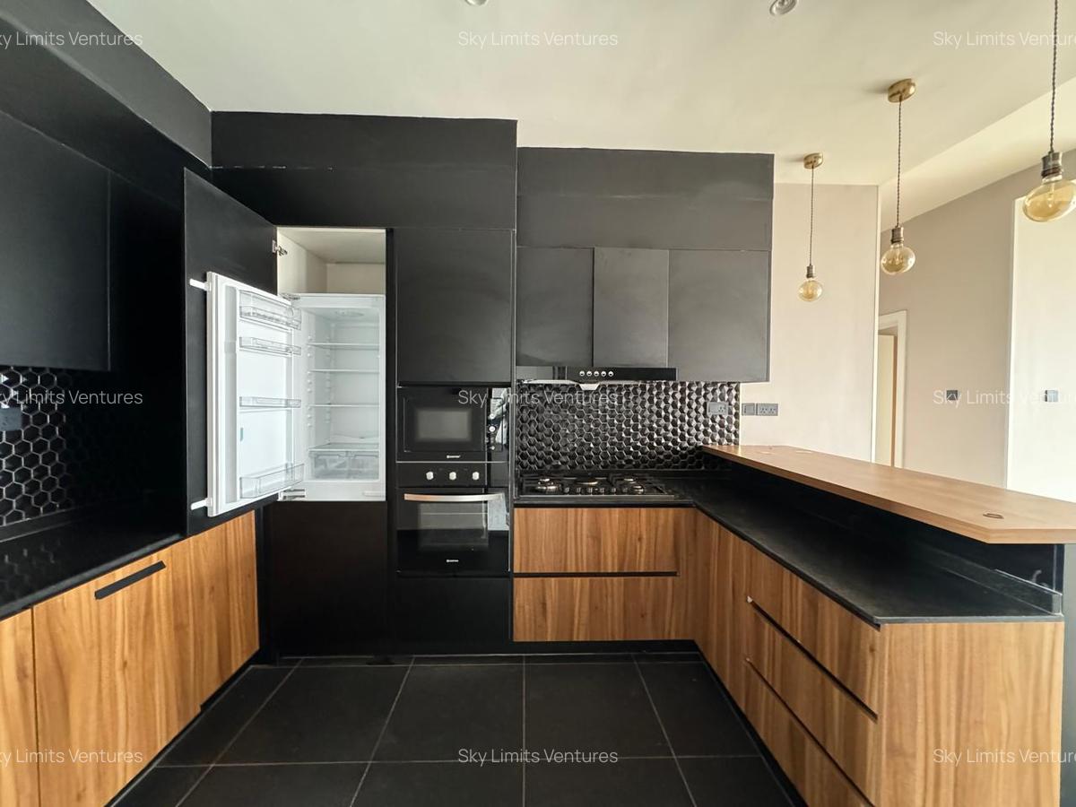 3 Bed Apartment with En Suite at Brookside Drive - 3