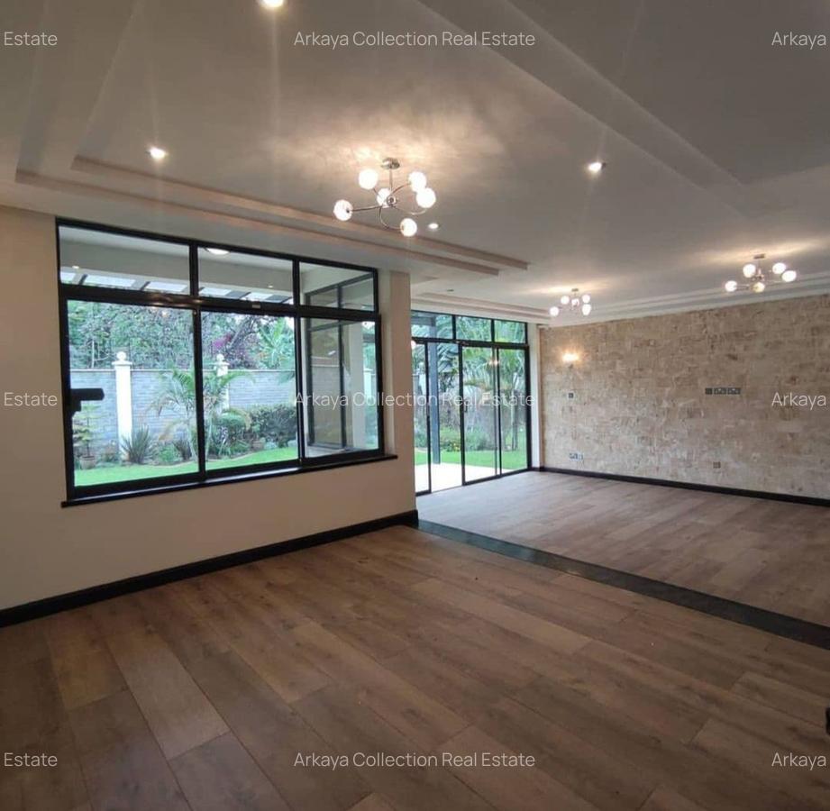 5 Bed Townhouse with Swimming Pool in Lavington - 8