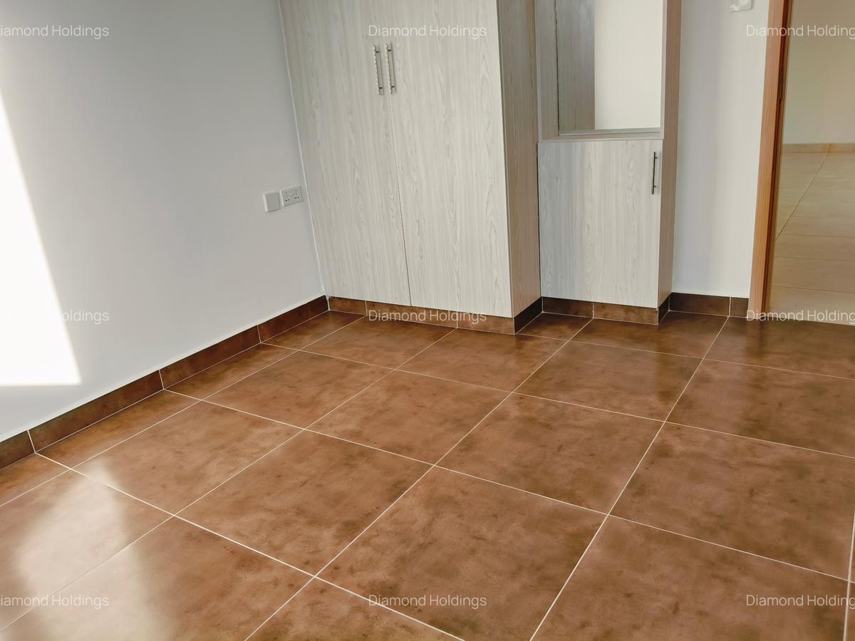 2 Bed Apartment with En Suite in Parklands - 11