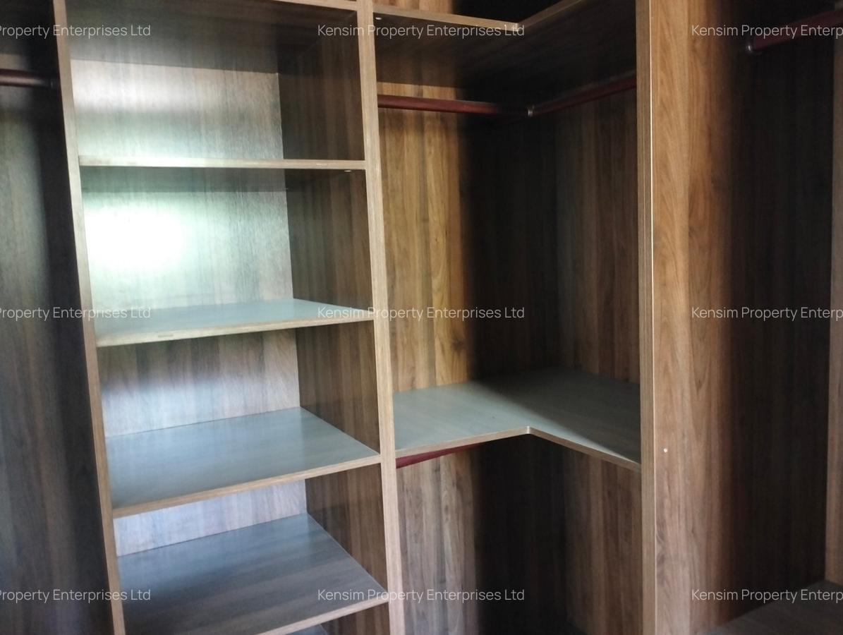 5 Bed Townhouse with En Suite in Kilimani - 12