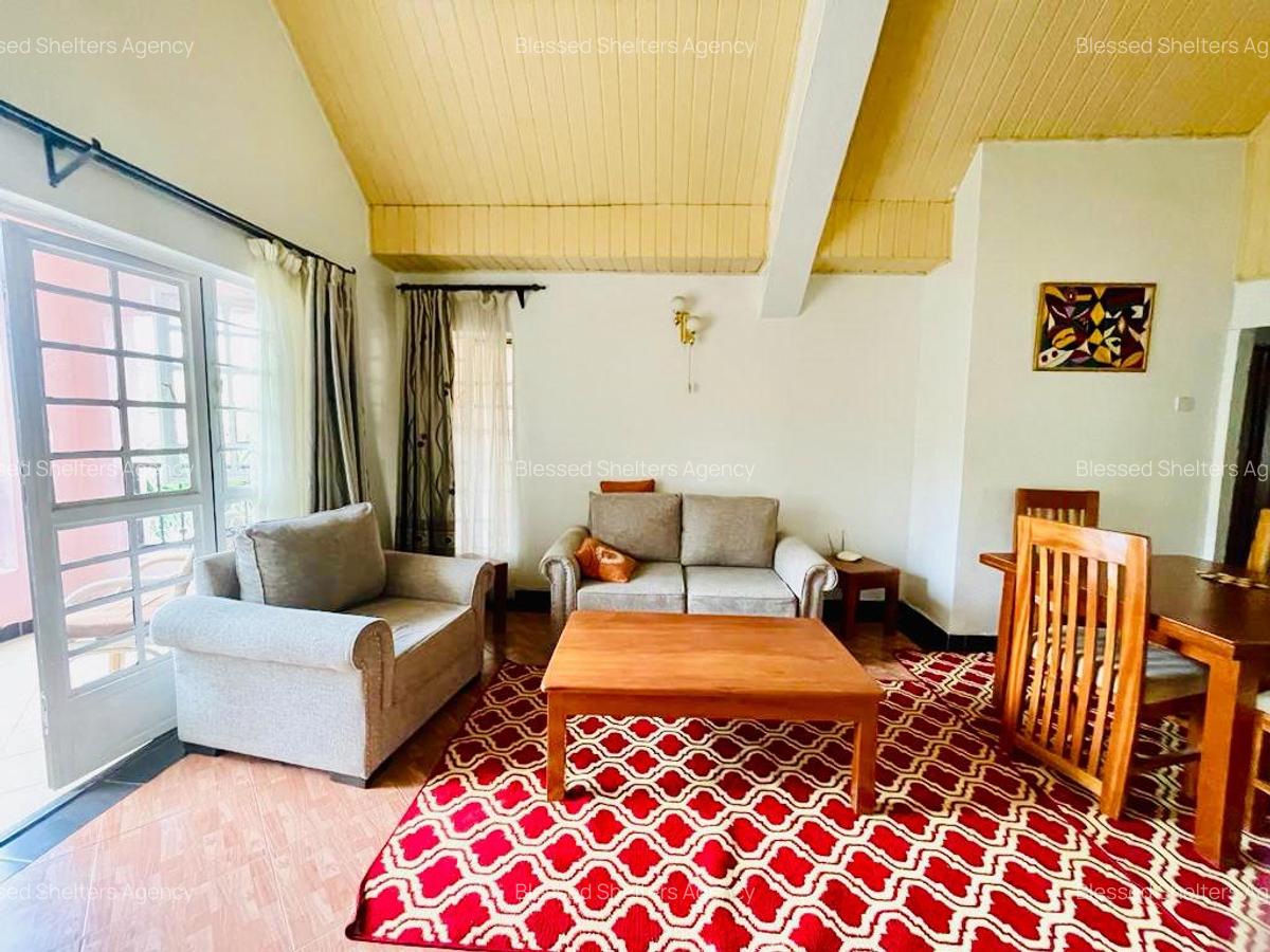 Serviced 2 Bed Apartment with En Suite in Rosslyn - 4