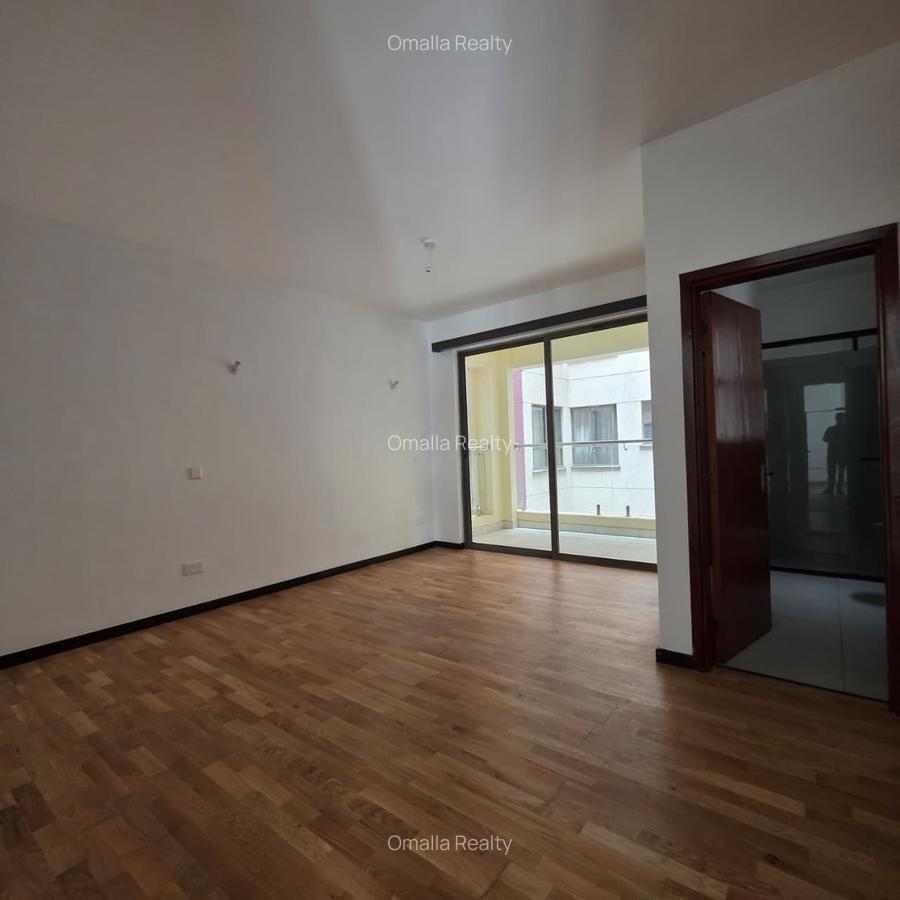 4 Bed Townhouse with En Suite in Westlands Area - 10