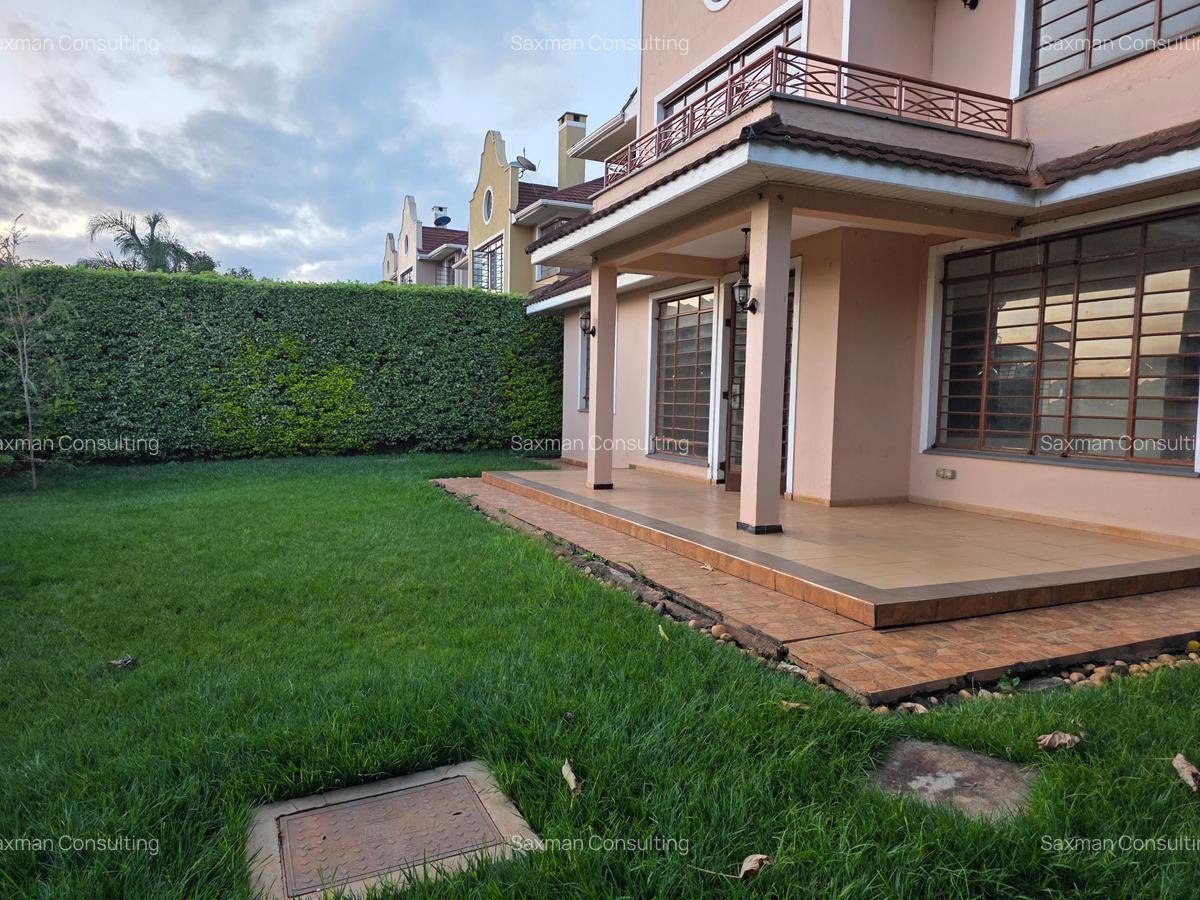4 Bed Villa with En Suite in Runda - 12