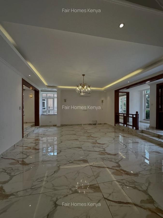 5 Bed Townhouse with En Suite at Lavington Green - 8