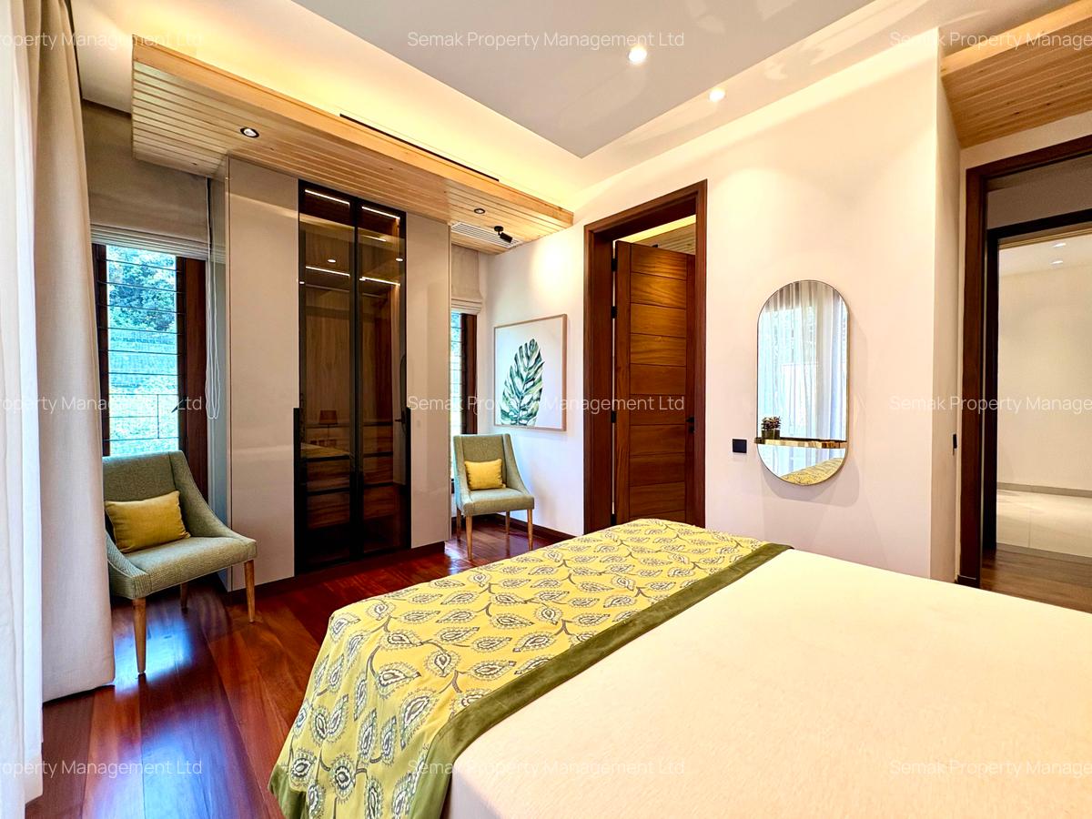 4 Bed Villa with En Suite at Tala Road - 14