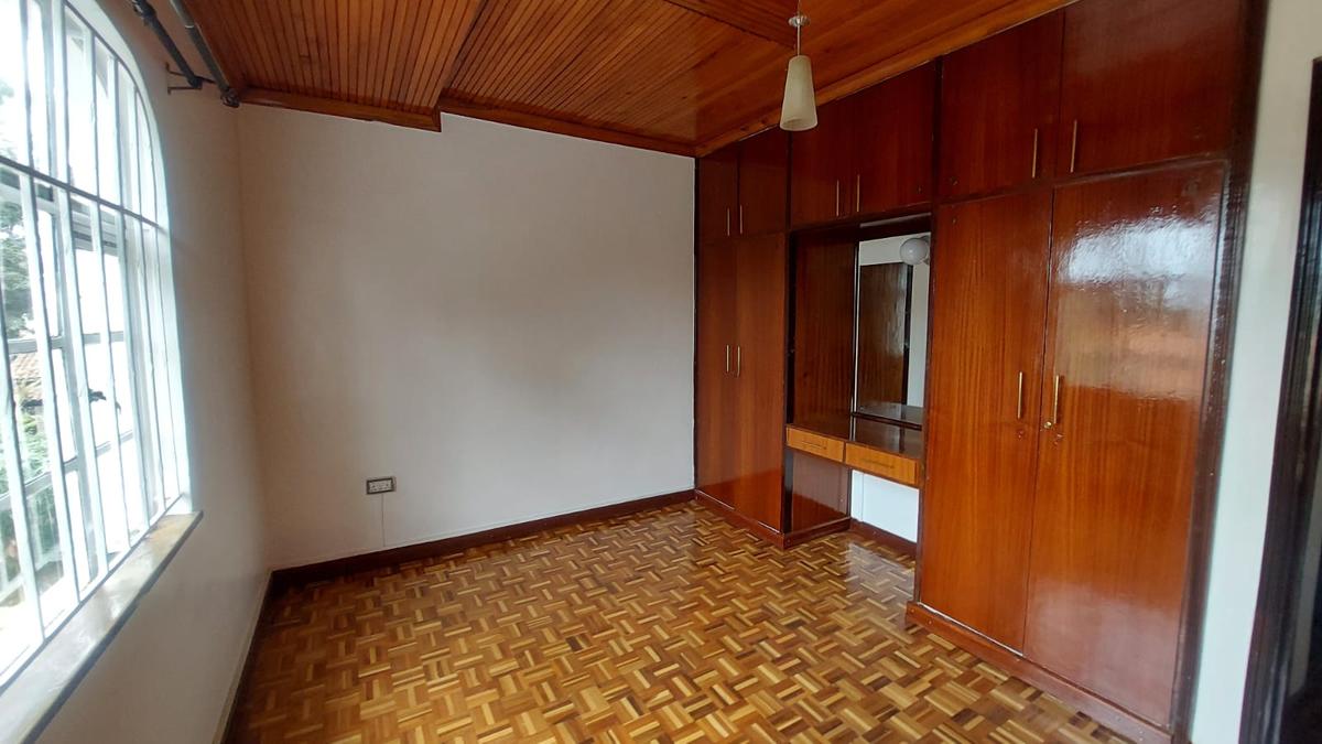 5 Bed House with En Suite at Runda - 13