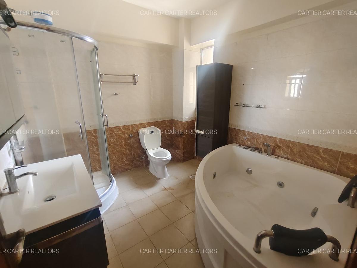 3 Bed Apartment with En Suite in Kilimani - 4