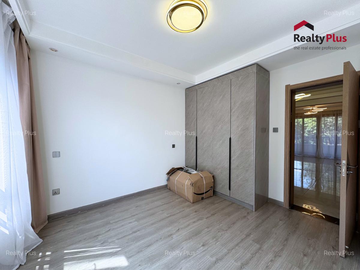 3 Bed Apartment with En Suite at Riverside Drive - 8