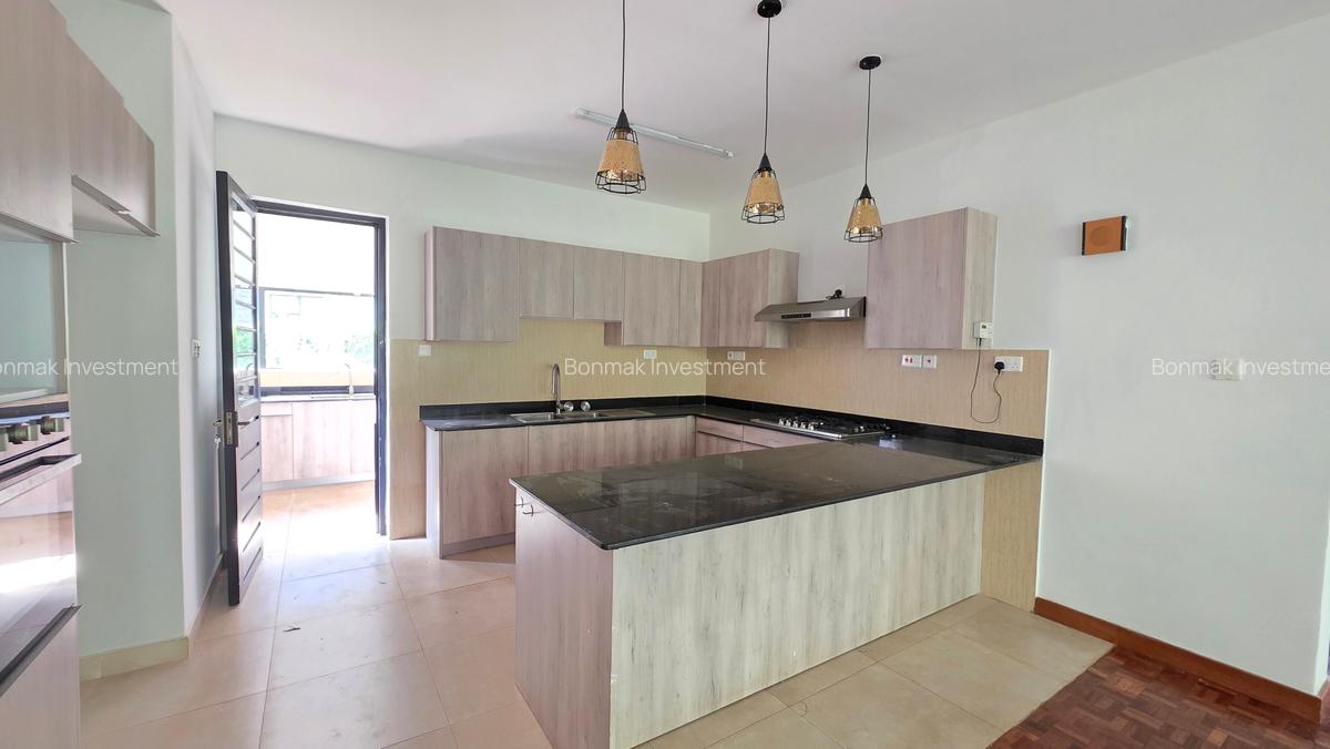 5 Bed Townhouse with En Suite at Mzima Springs. - 7