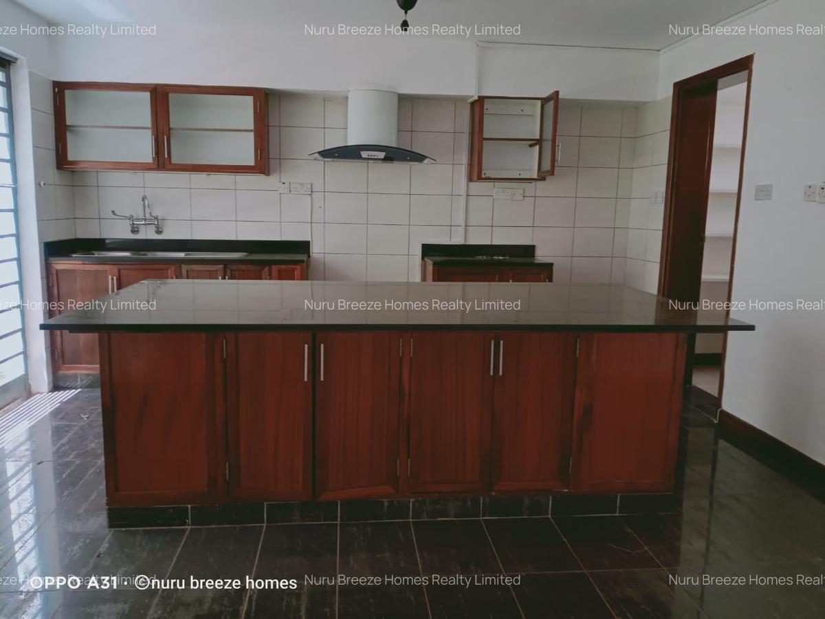 4 Bed Townhouse with En Suite in Lavington - 13