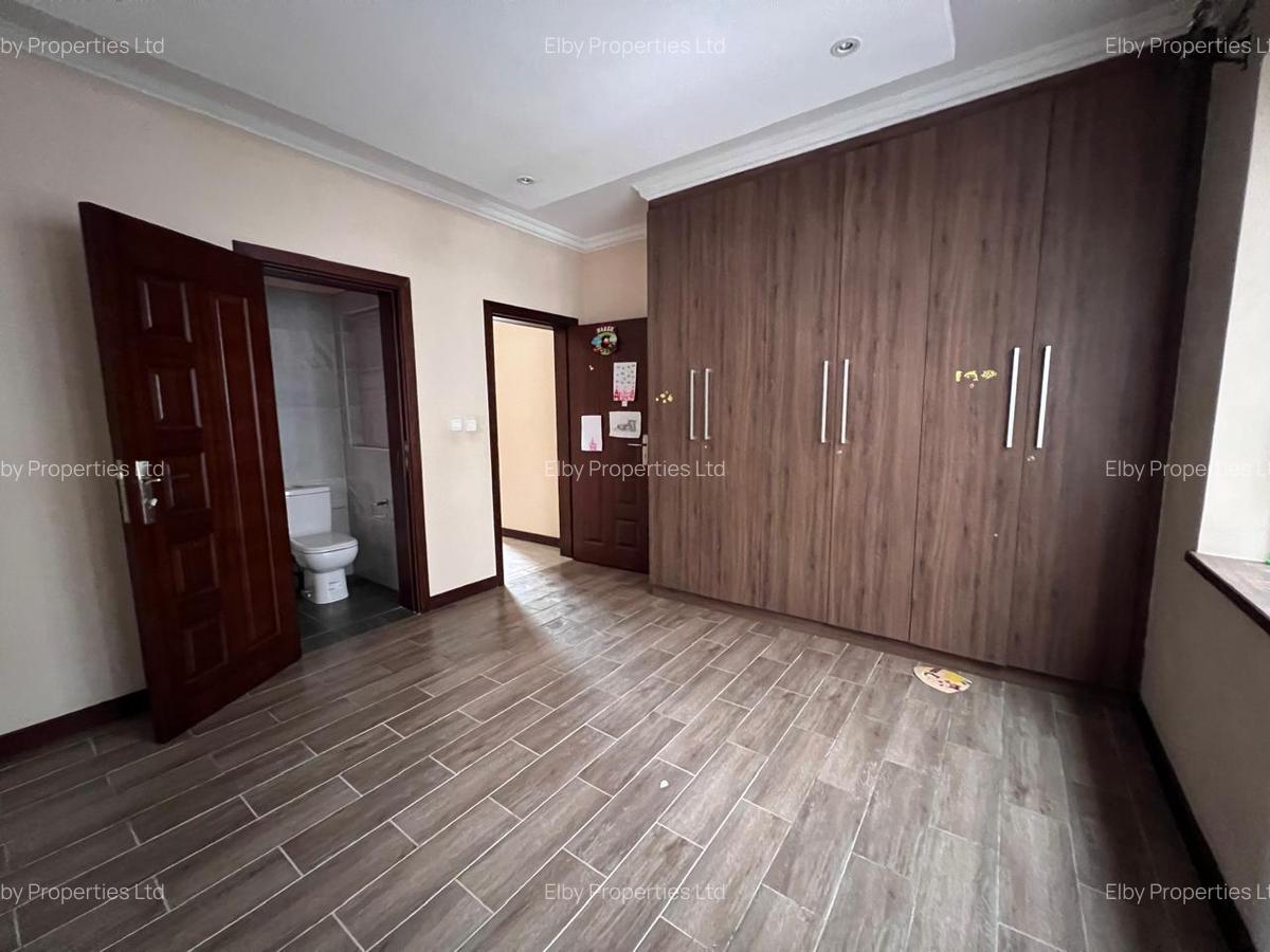 Serviced 6 Bed Apartment with En Suite in Parklands - 17