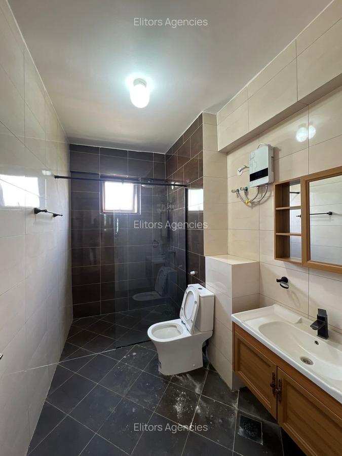 1 Bed Apartment with En Suite at Lantana Road - 13