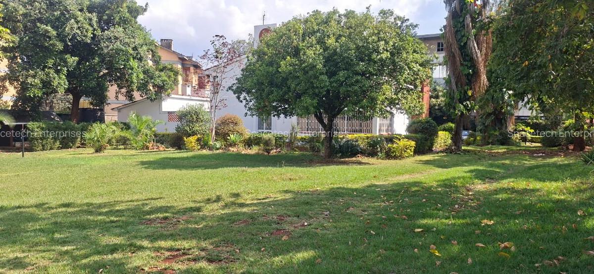 Commercial Property with Parking in Gigiri - 3