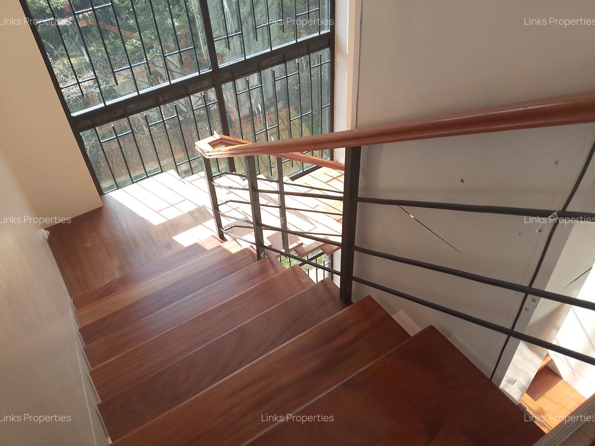 7 Bed Townhouse with En Suite at Ndege Road - 3