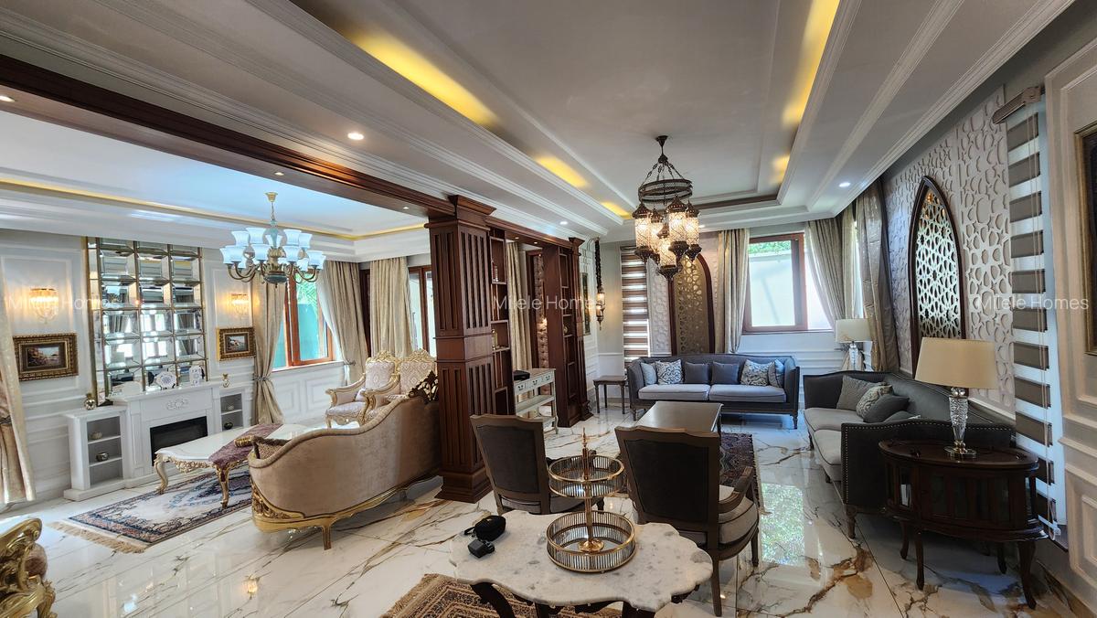 5 Bed Villa with En Suite in Lavington - 5