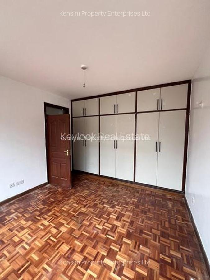 4 Bed Townhouse with En Suite in Lavington - 2