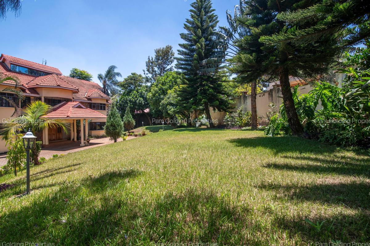 5 Bed House in Runda - 8