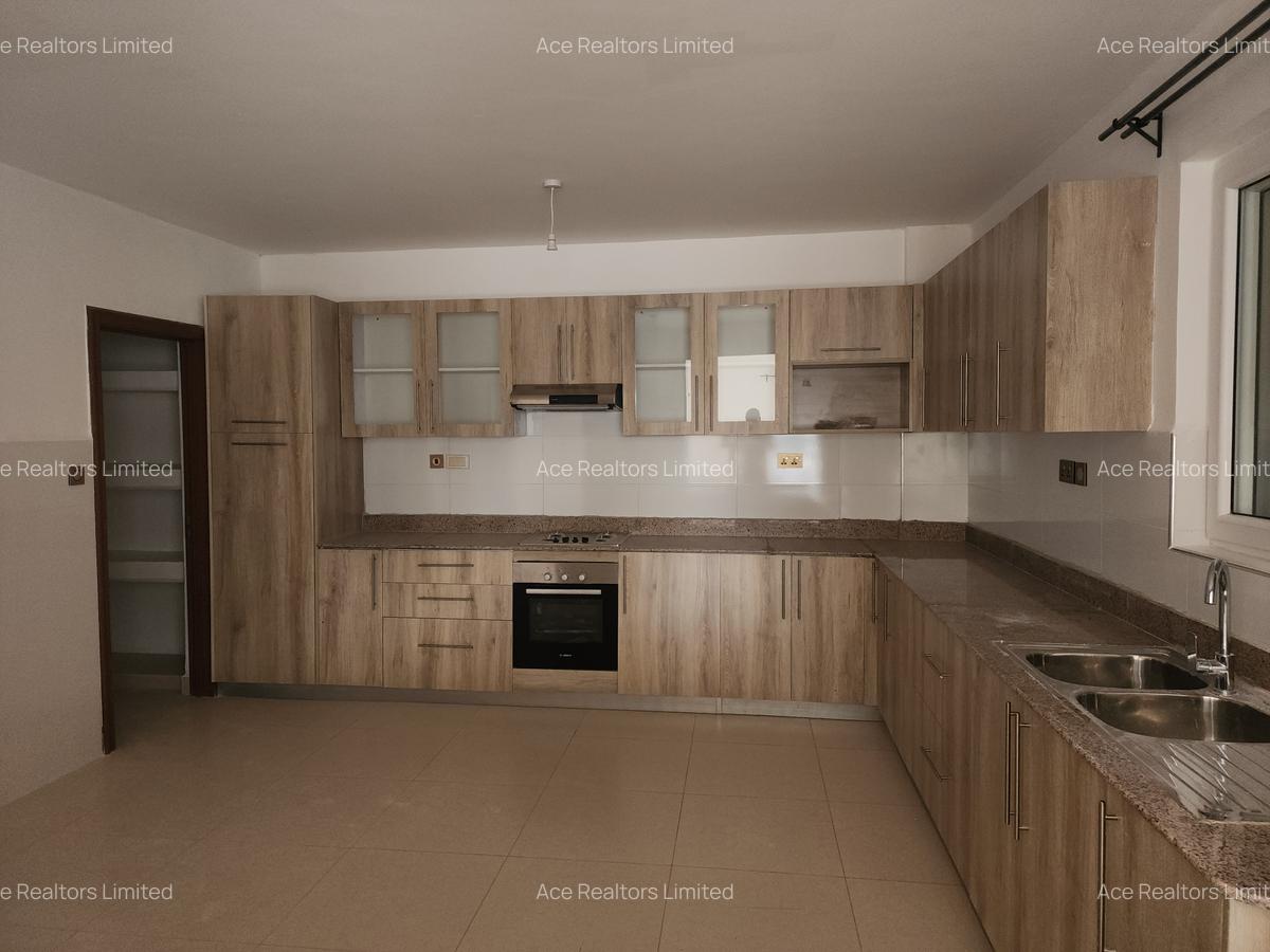 1 Bed Apartment with En Suite at Rhapta Road - 2