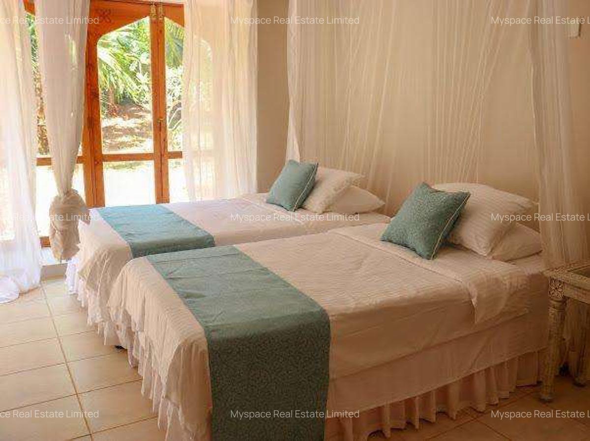 3 Bed Villa with En Suite in Vipingo - 4