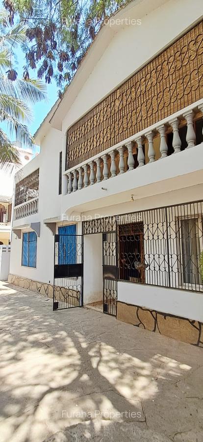 4 Bed House in Nyali Area - 3