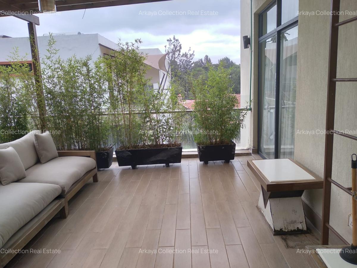 3 Bed Townhouse with En Suite in Lavington - 9