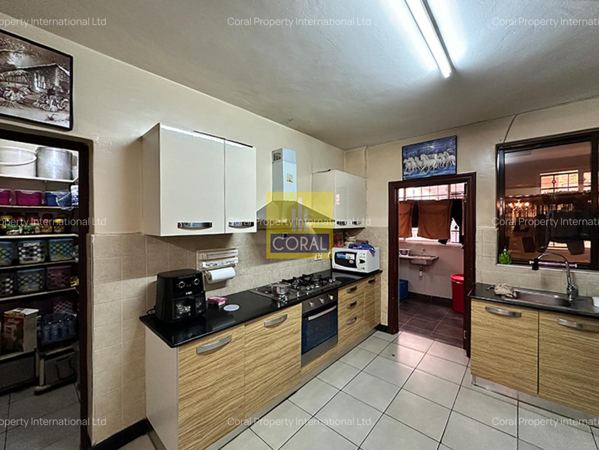 3 Bed Apartment in Parklands - 4