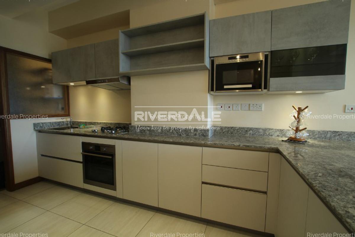 Furnished 2 Bed Apartment with En Suite in Spring Valley - 4