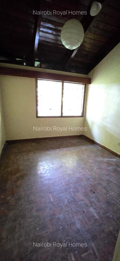 4 Bed House with En Suite at Lakeview Avenue - 11