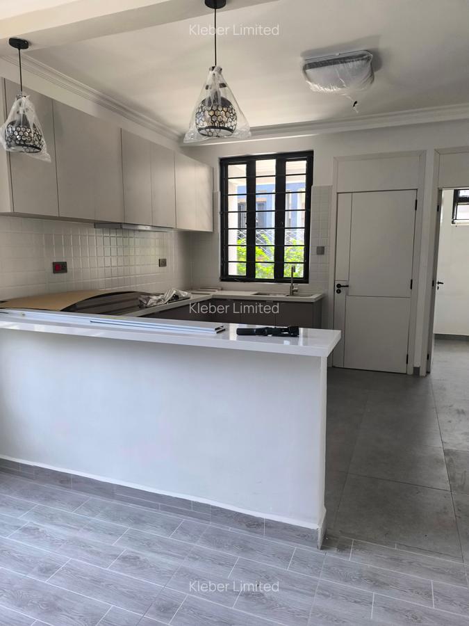 3 Bed House with En Suite in Kitengela - 4