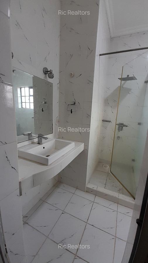 4 Bed Townhouse with En Suite at Karen - 16