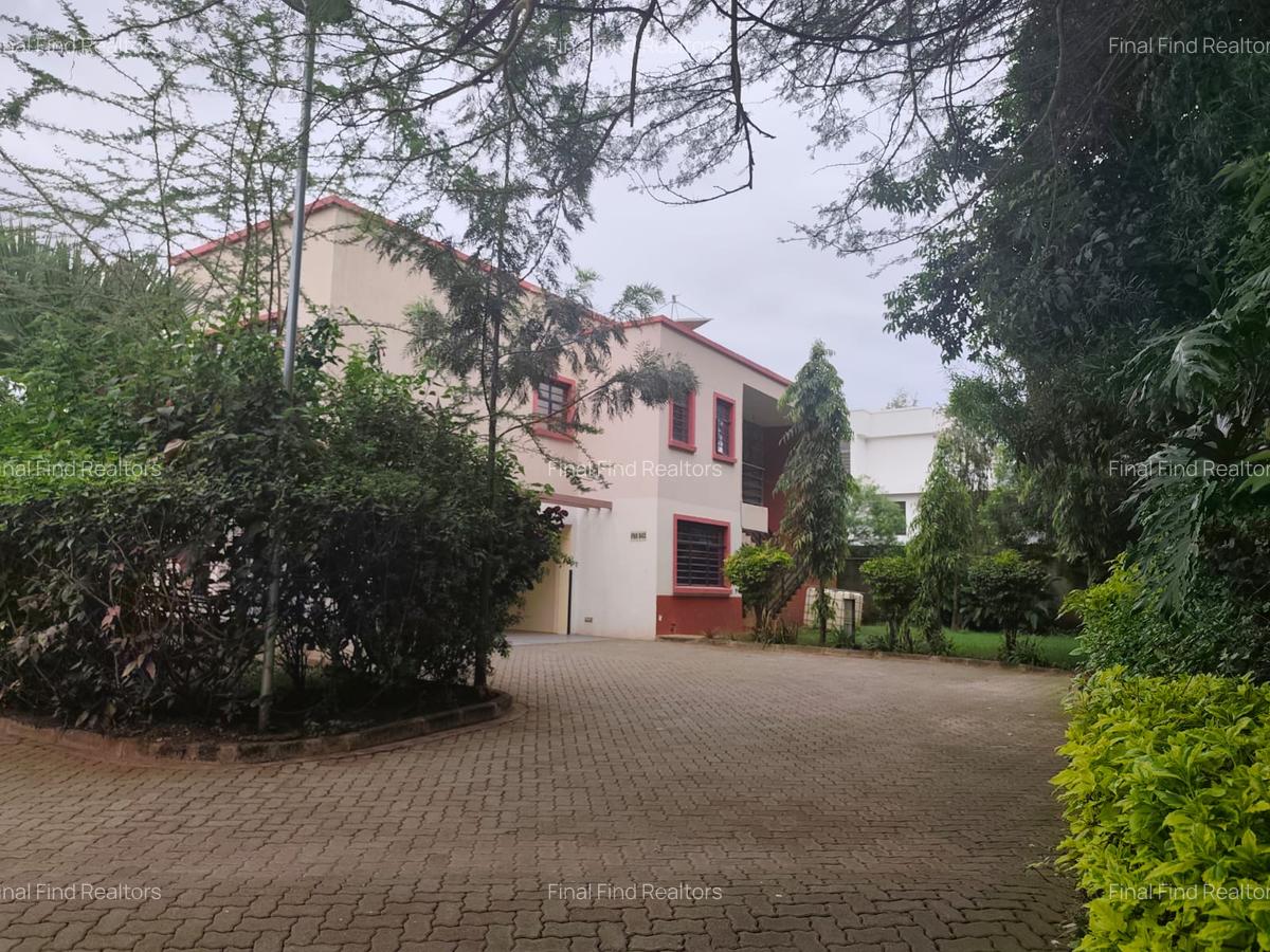 4 Bed Townhouse with En Suite in Runda - 1