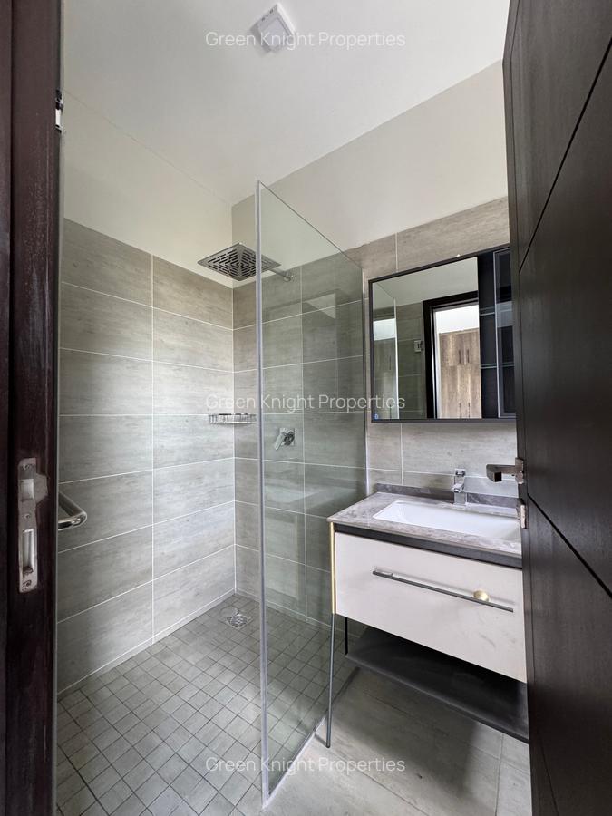 Serviced 3 Bed Apartment with En Suite in Riverside - 7