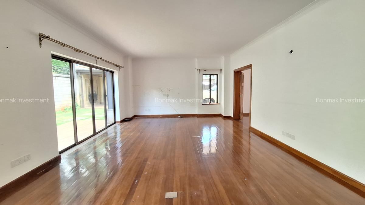 5 Bed Townhouse with En Suite at Kaputei Gardens. - 12