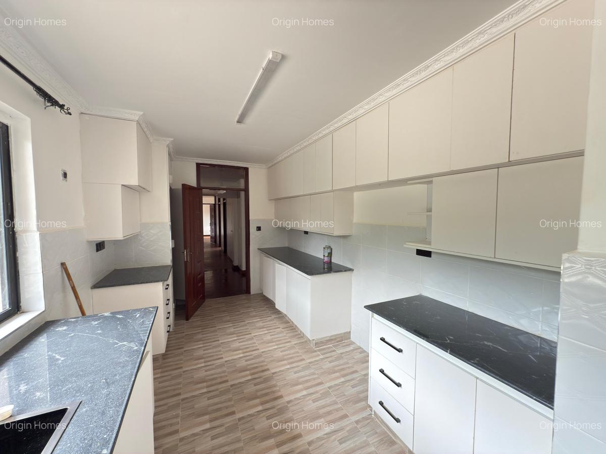 4 Bed House with En Suite at Loresho - 10