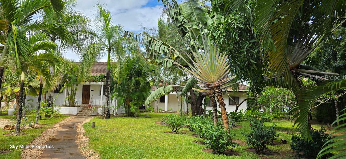 3 Bed Villa with En Suite at Kilifi - 12