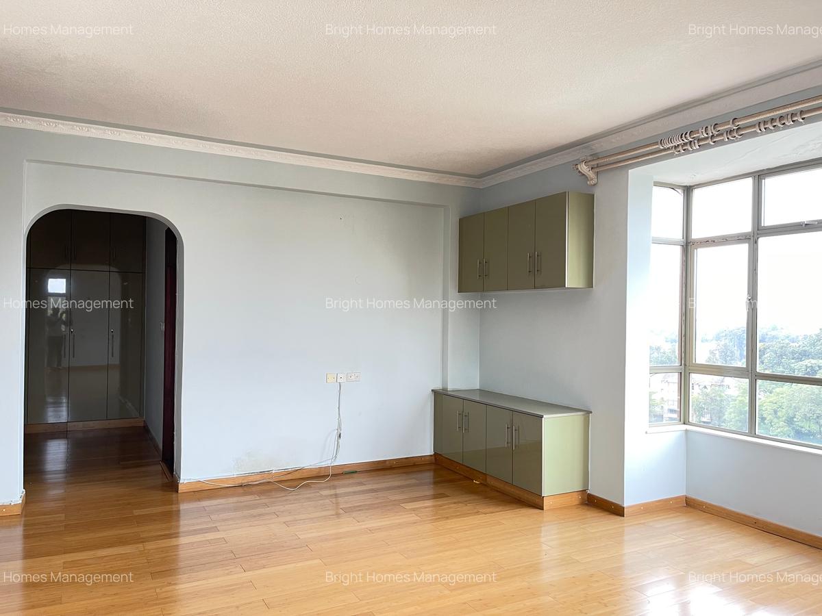 5 Bed Apartment with En Suite in Kilimani - 10