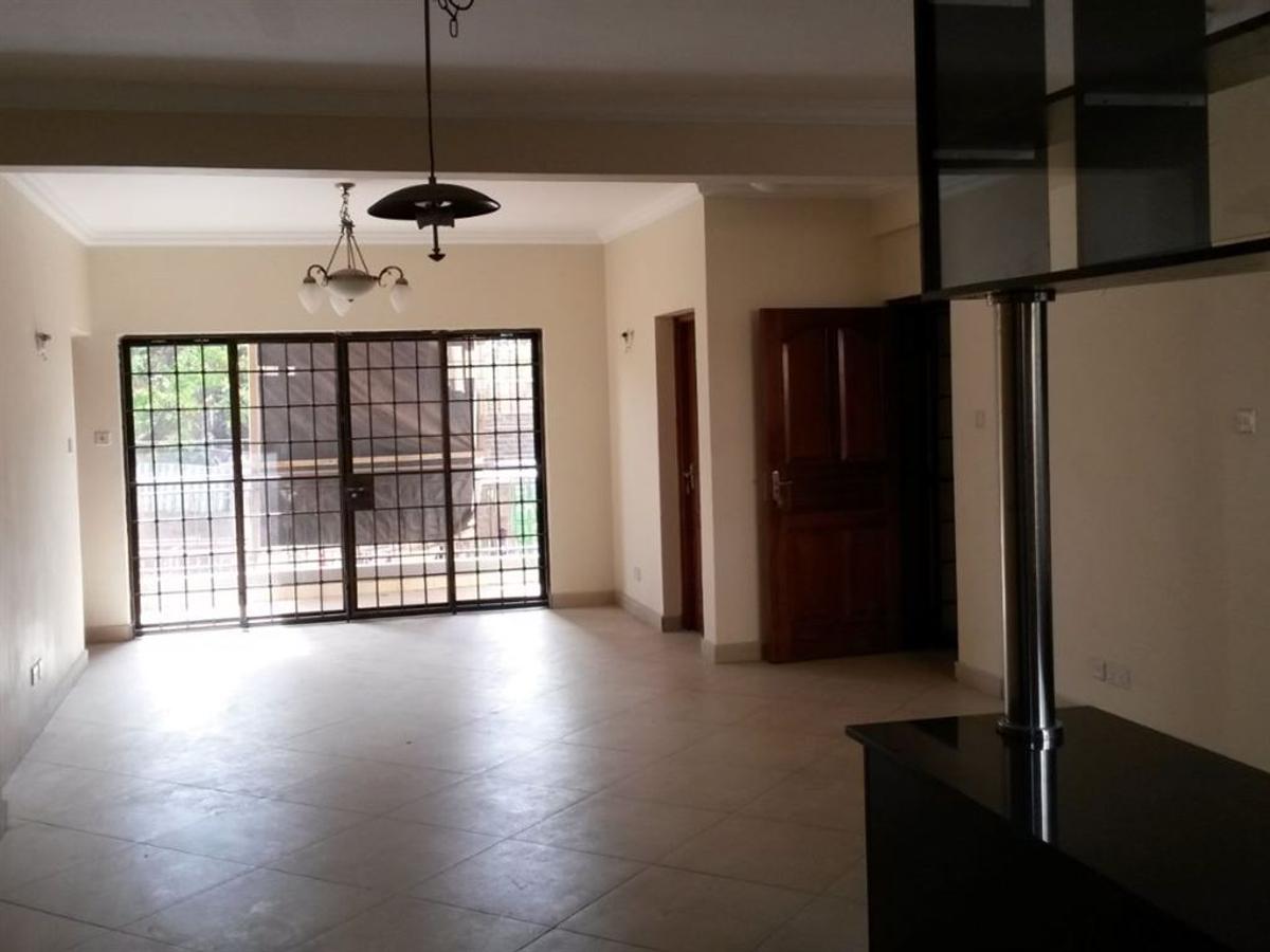 3 Bed Apartment with En Suite at Daidai - 2