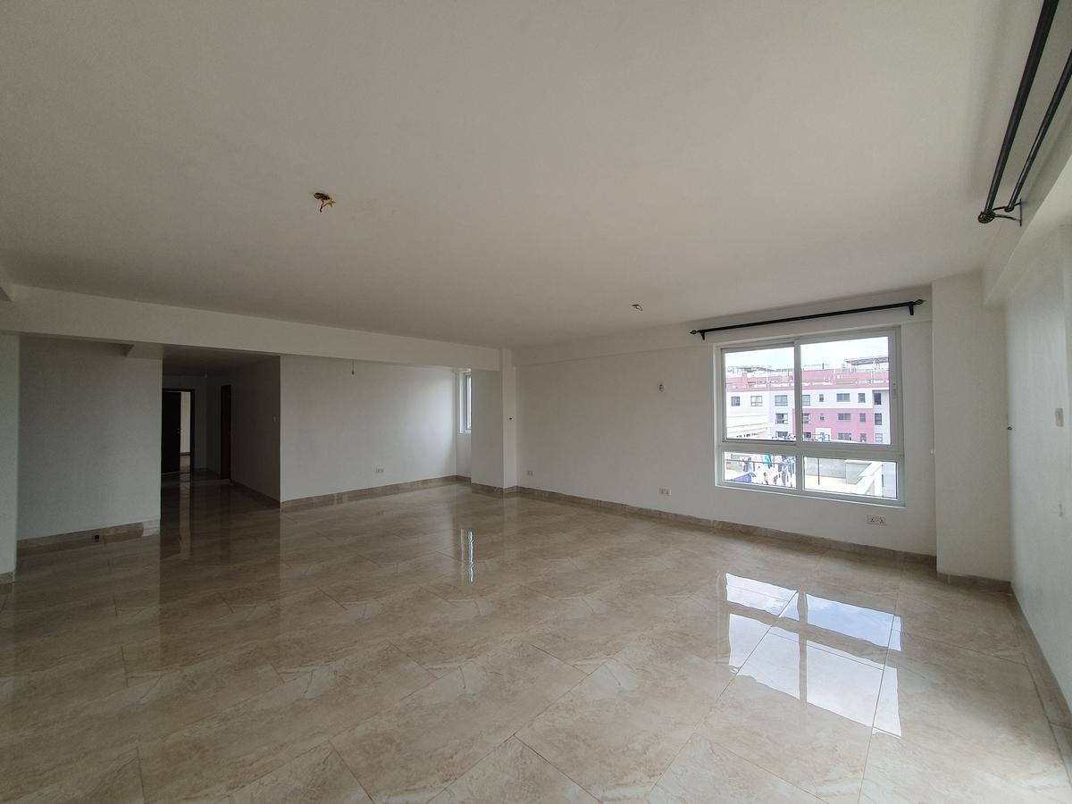 4 Bed Apartment with En Suite in General Mathenge - 2