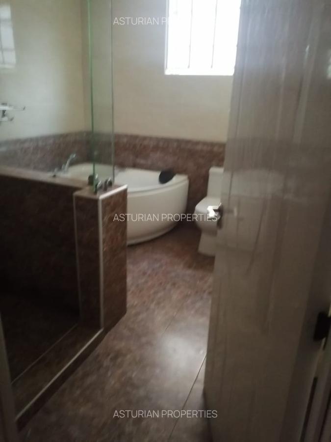3 Bed Apartment with En Suite in Westlands Area - 15