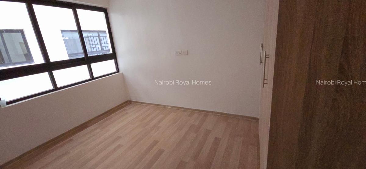 3 Bed Apartment with En Suite at Parklands - 14