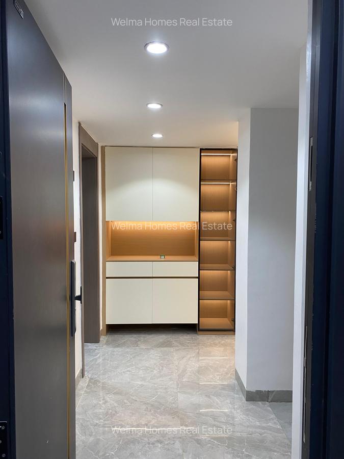 2 Bed Apartment with En Suite in Lavington - 8