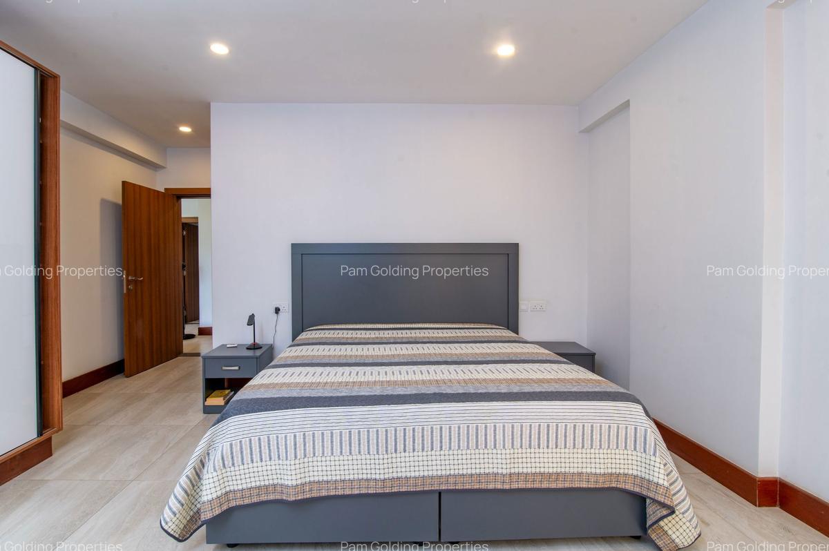 2 Bed Apartment with En Suite at Terrace Close - 15