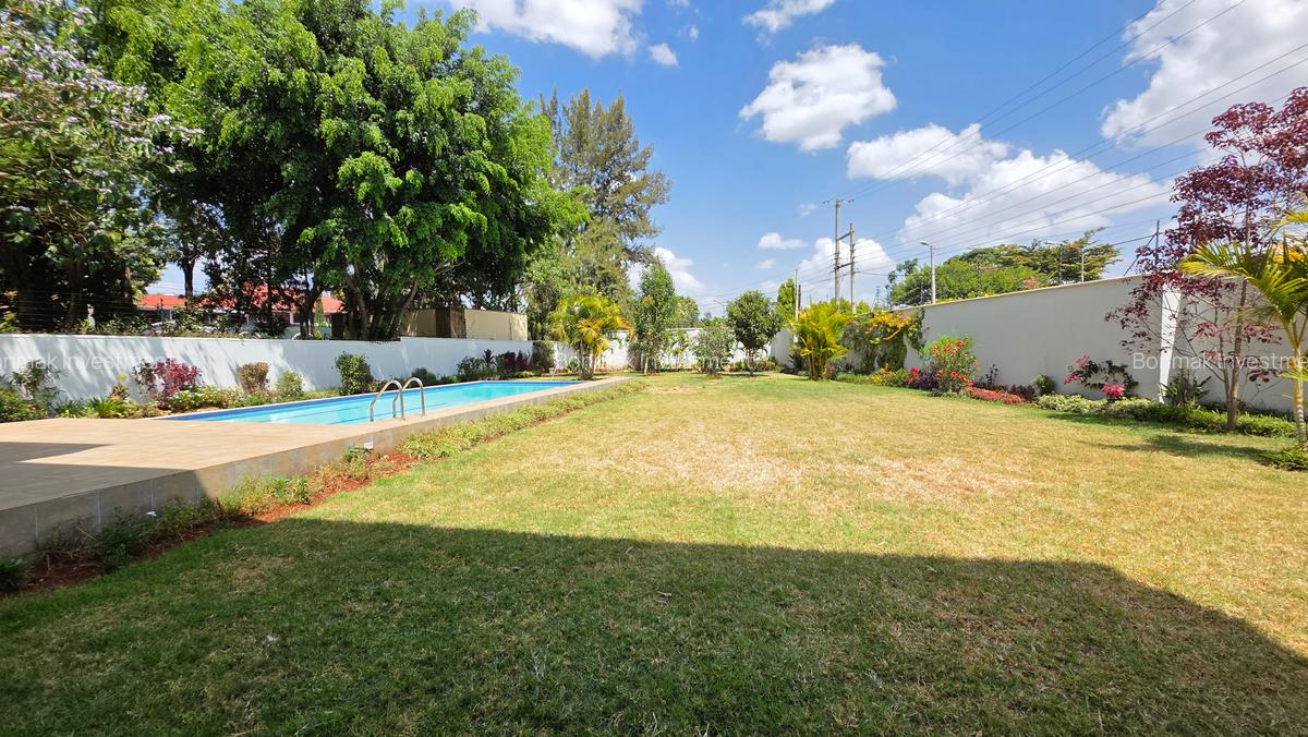 4 Bed House with En Suite at Old Runda - 14