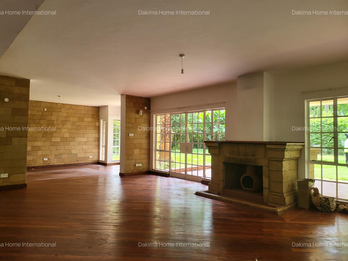 5 Bed Townhouse with En Suite in Rosslyn - 5