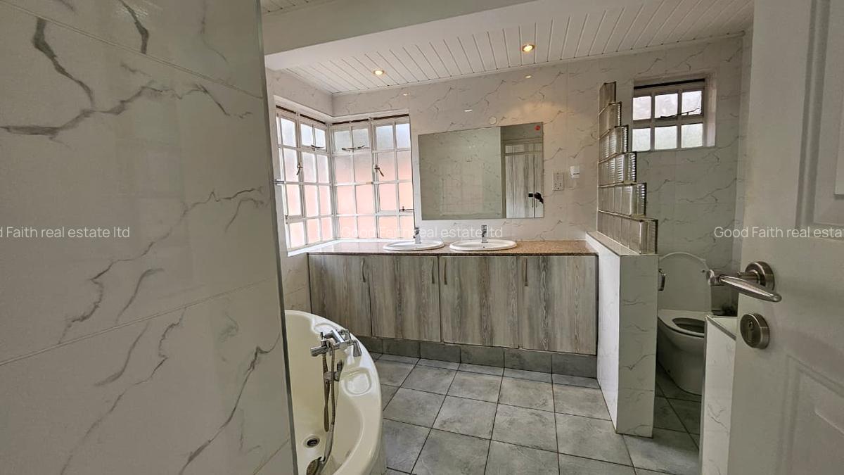 5 Bed House with En Suite in Gigiri - 9