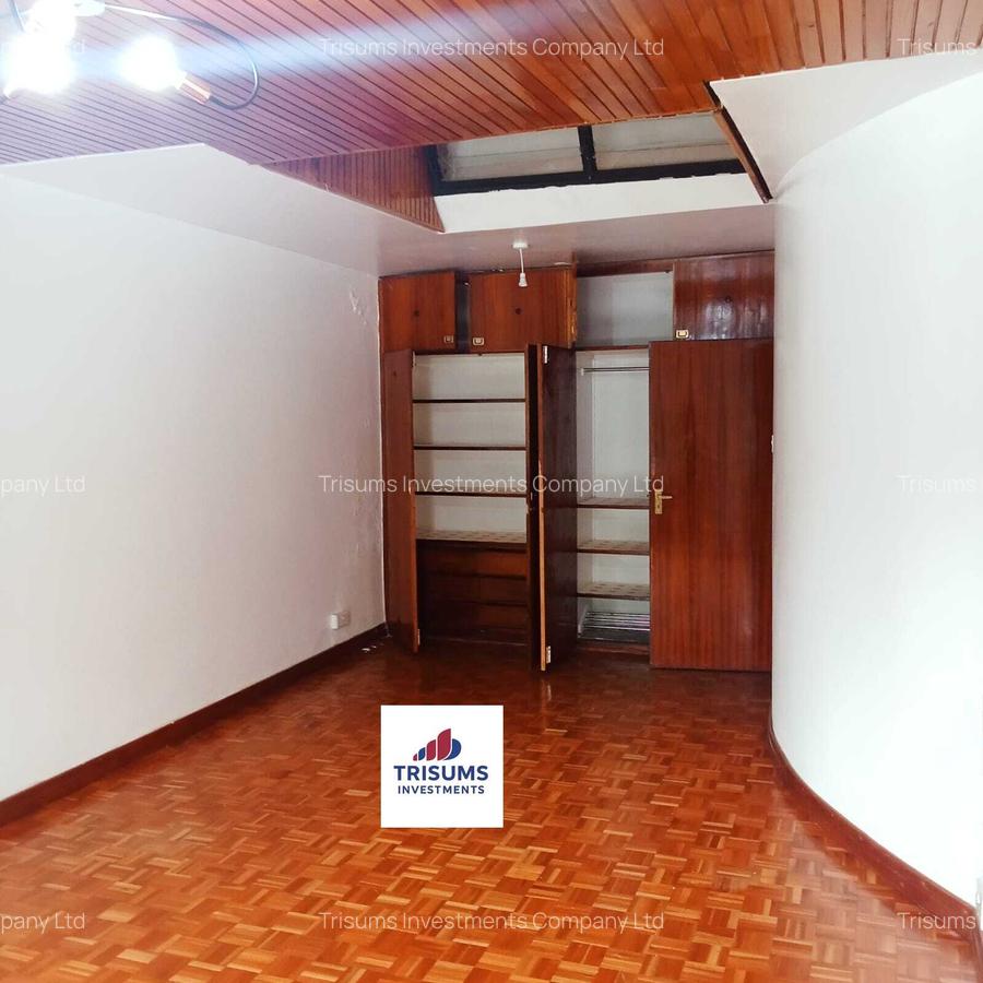 5 Bed Villa with En Suite at Rhapta Road - 5