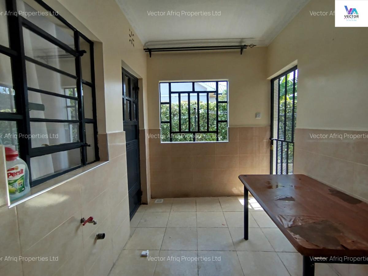 3 Bed House with En Suite in Kitengela - 8