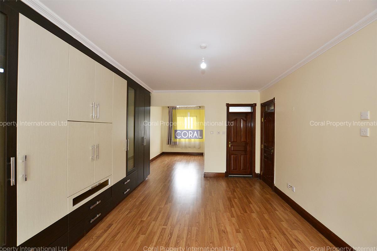 5 Bed House with Swimming Pool in Westlands Area - 11
