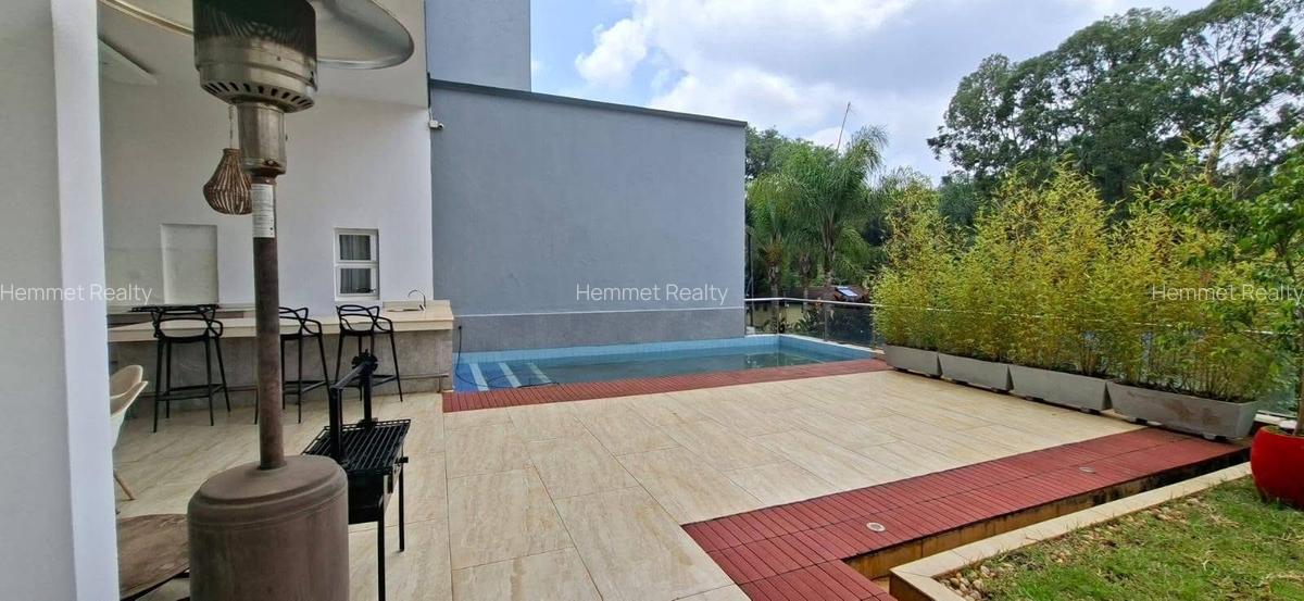 4 Bed Townhouse with En Suite in Spring Valley - 9